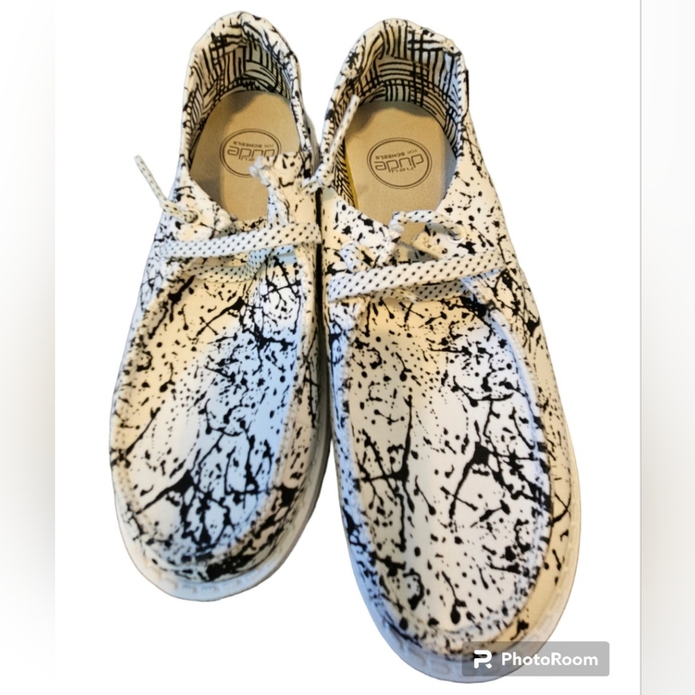 Women's HEYDUDE Wendy Speckle Shoes size 6